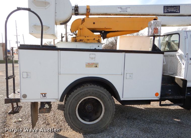 image for item DH5060 1994 Ford F600 bucket truck