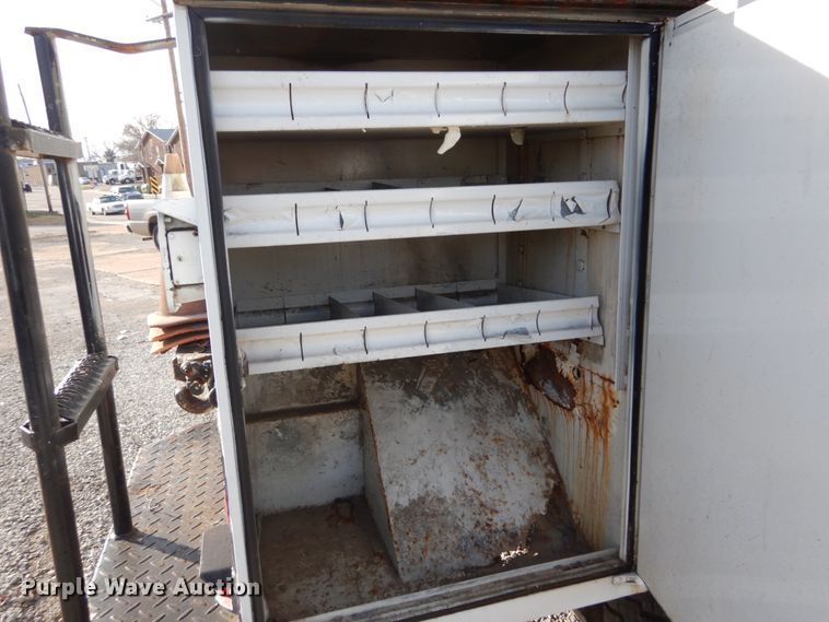 image for item DH5060 1994 Ford F600 bucket truck