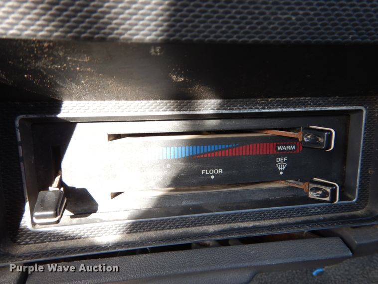 image for item DH5060 1994 Ford F600 bucket truck