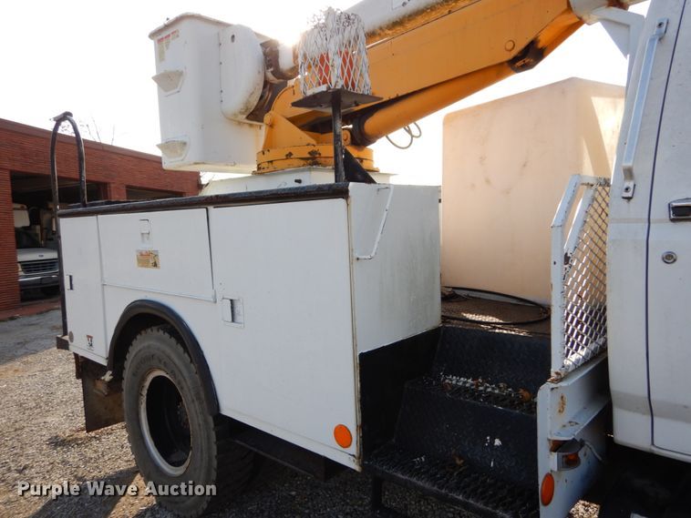 image for item DH5060 1994 Ford F600 bucket truck