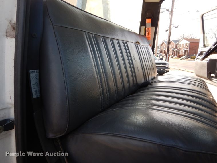 image for item DH5060 1994 Ford F600 bucket truck