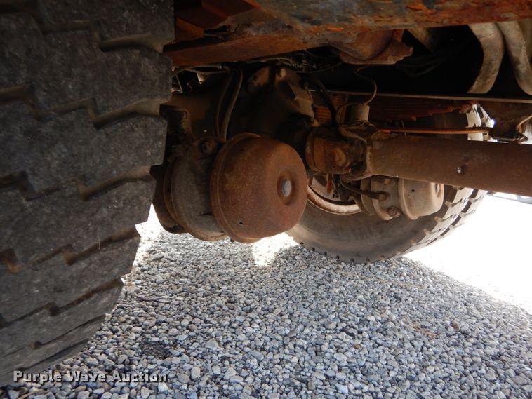 image for item DH5060 1994 Ford F600 bucket truck