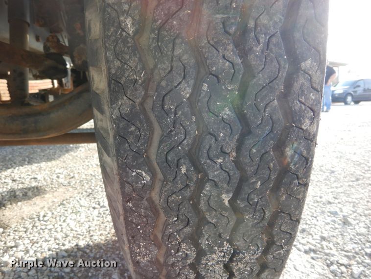 image for item DH5060 1994 Ford F600 bucket truck