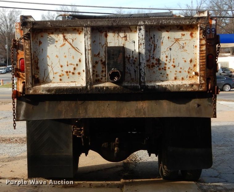 image for item DH5061 1999 GMC C7500 dump truck