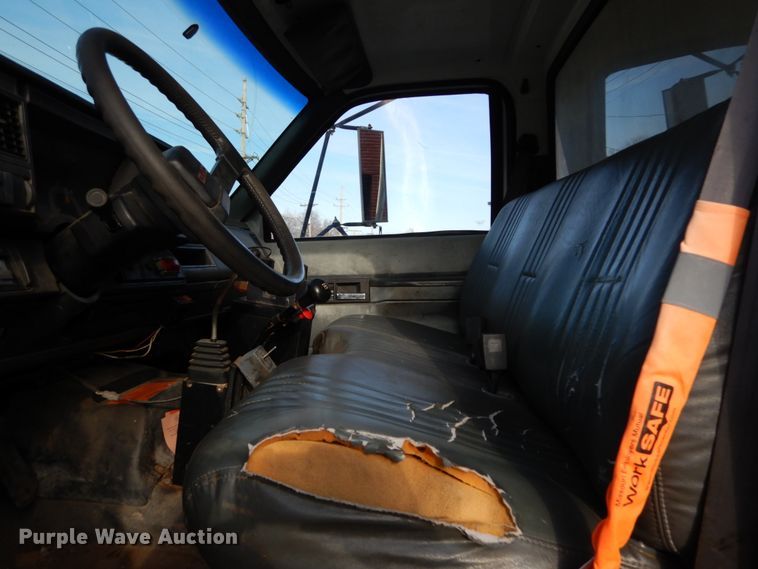 image for item DH5061 1999 GMC C7500 dump truck