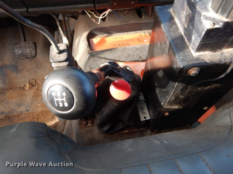 image for item DH5061 1999 GMC C7500 dump truck