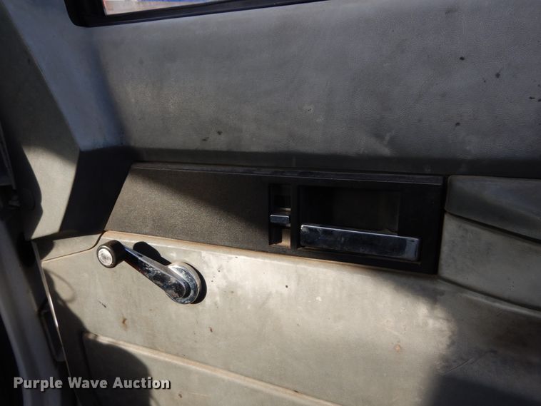 image for item DH5061 1999 GMC C7500 dump truck