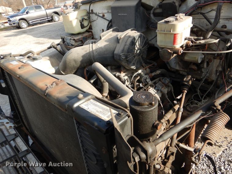 image for item DH5061 1999 GMC C7500 dump truck