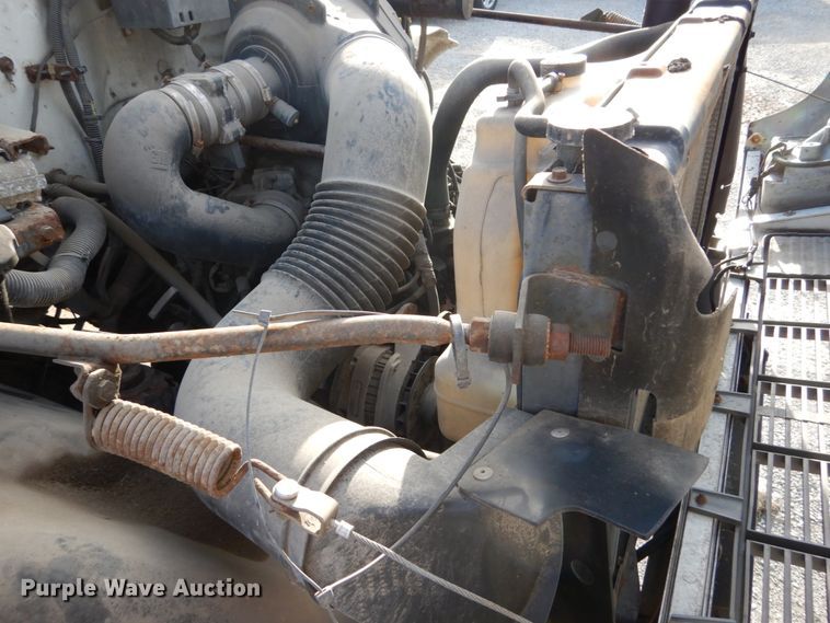 image for item DH5061 1999 GMC C7500 dump truck