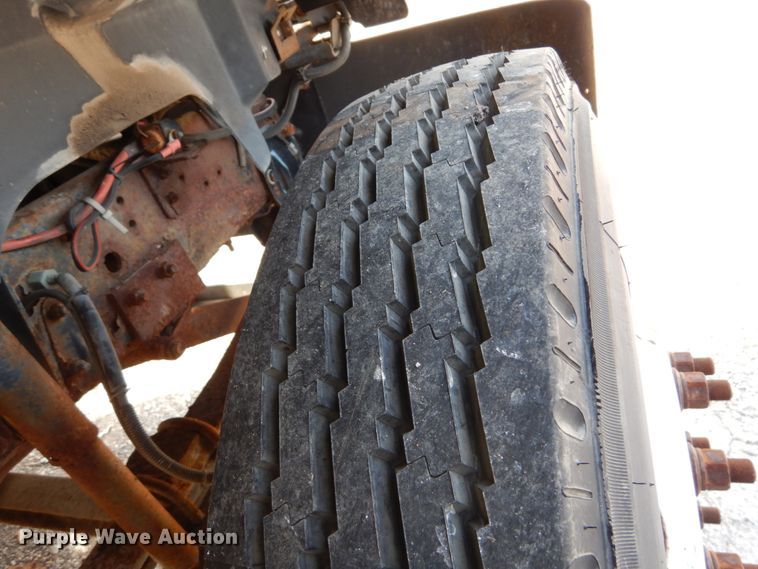 image for item DH5061 1999 GMC C7500 dump truck