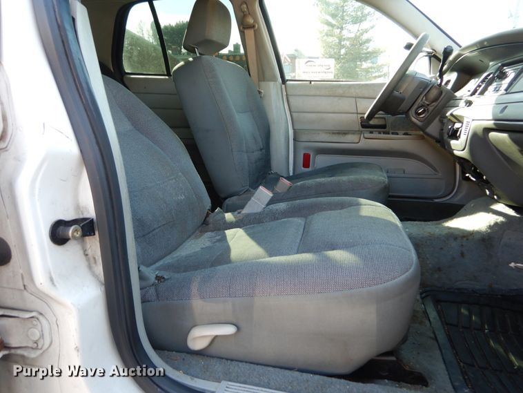 image for item DH5066 2005 Ford Crown Victoria Police Interceptor