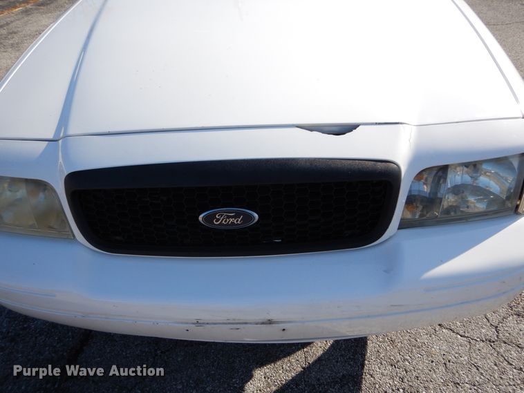 image for item DH5066 2005 Ford Crown Victoria Police Interceptor