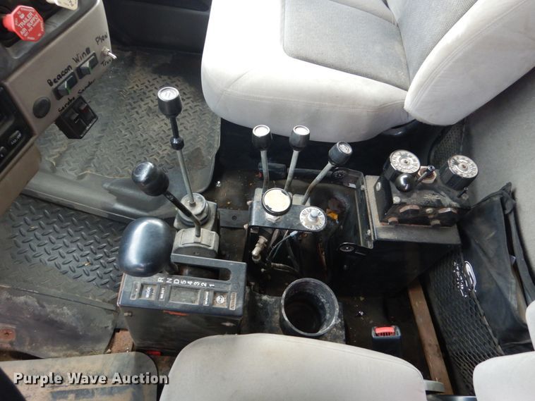 image for item EC9230 2008 Sterling LT8500 dump truck