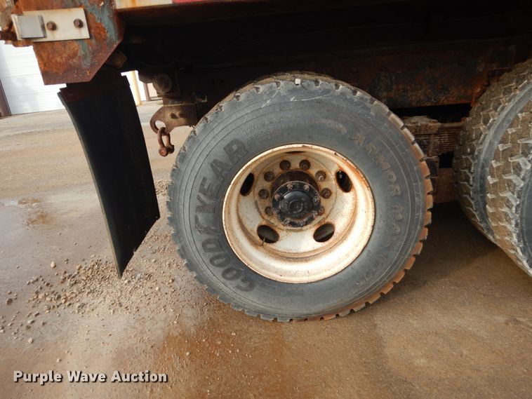 image for item EC9230 2008 Sterling LT8500 dump truck