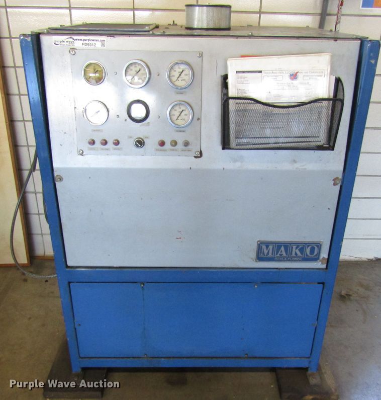 image for item FD9312 Mako 4500 breathing apparatus air compressor