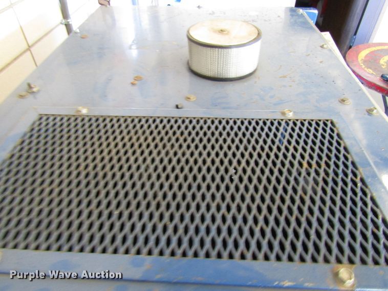 image for item FD9312 Mako 4500 breathing apparatus air compressor