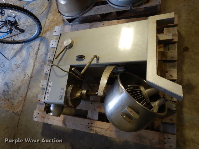 image for item FD9683 Univex M20 mixer