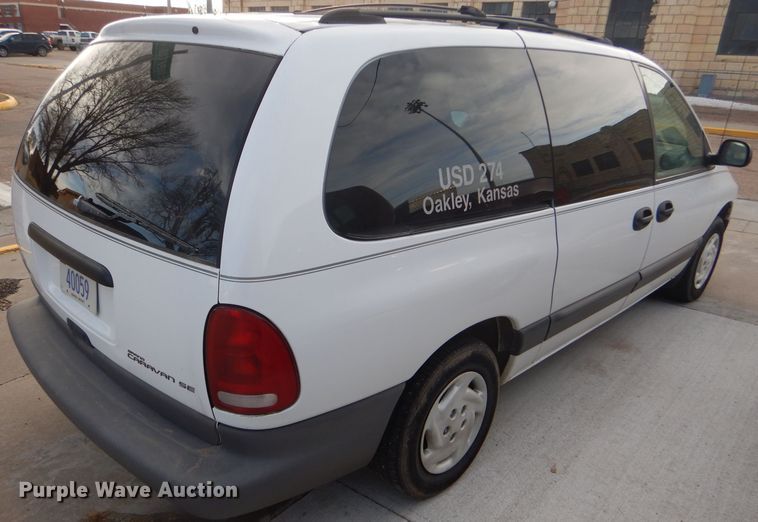 image for item FG9866 1997 Dodge Grand Caravan SE van