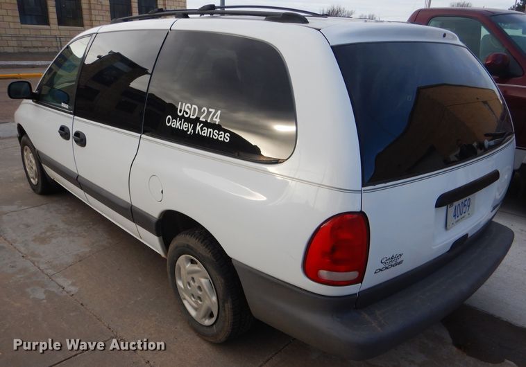 image for item FG9866 1997 Dodge Grand Caravan SE van