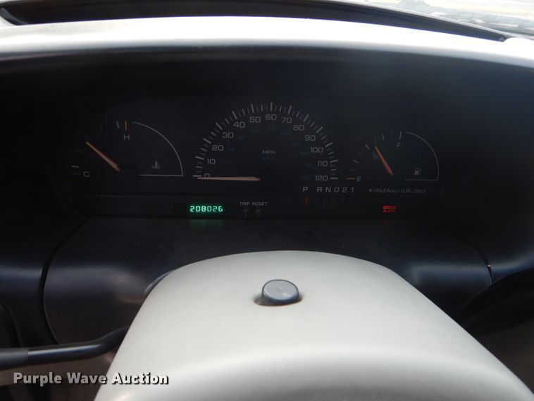 image for item FG9866 1997 Dodge Grand Caravan SE van