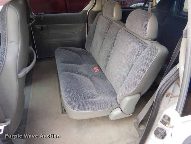 image for item FG9866 1997 Dodge Grand Caravan SE van