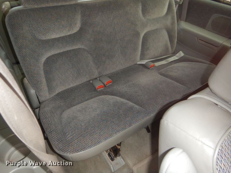 image for item FG9866 1997 Dodge Grand Caravan SE van