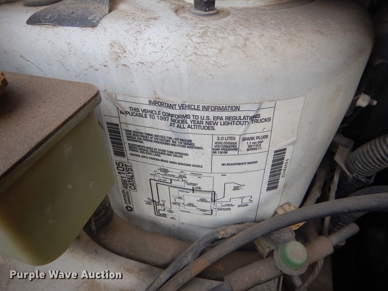 image for item FG9866 1997 Dodge Grand Caravan SE van