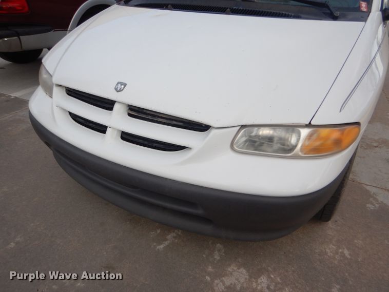 image for item FG9866 1997 Dodge Grand Caravan SE van