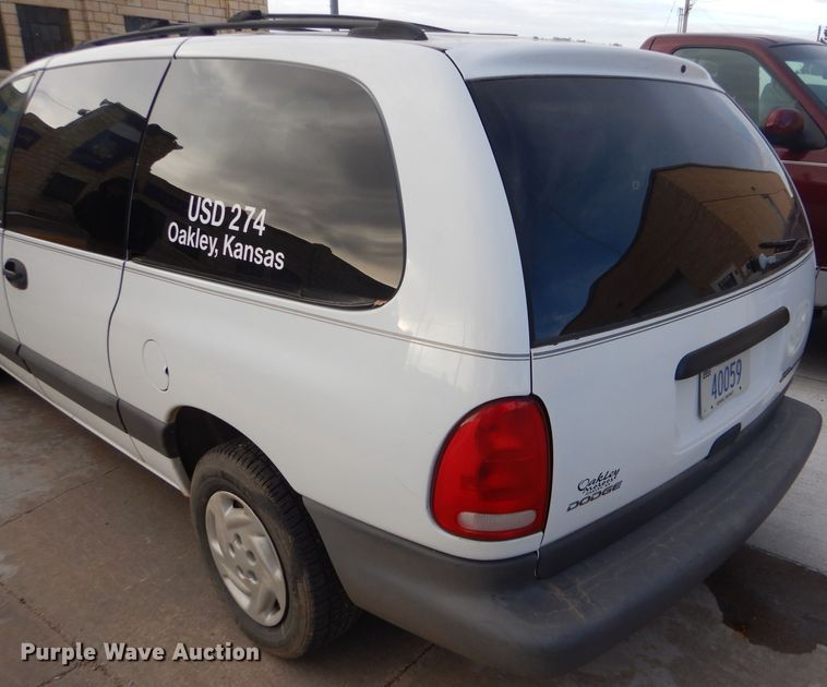 image for item FG9866 1997 Dodge Grand Caravan SE van