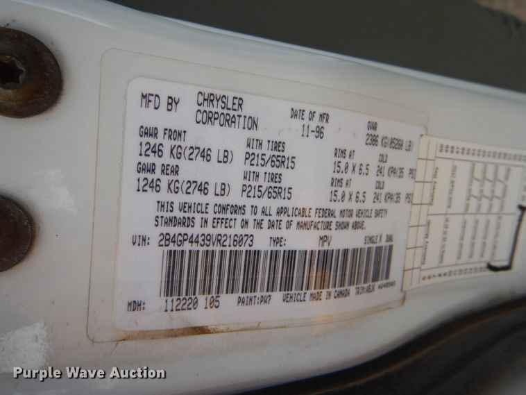 image for item FG9866 1997 Dodge Grand Caravan SE van