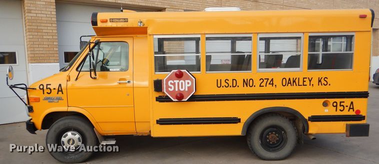 image for item FG9867 1995 Chevrolet G30 school bus