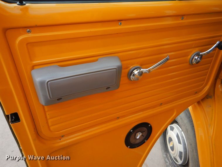 image for item FG9867 1995 Chevrolet G30 school bus