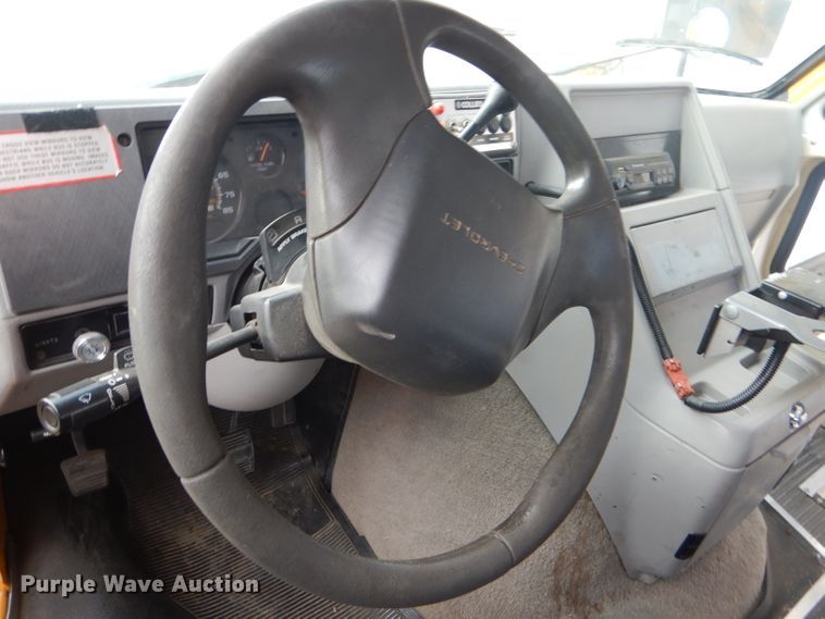 image for item FG9867 1995 Chevrolet G30 school bus