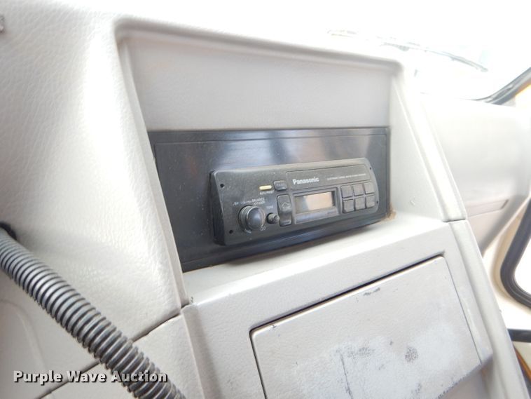 image for item FG9867 1995 Chevrolet G30 school bus