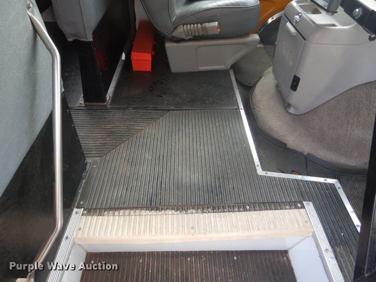 image for item FG9867 1995 Chevrolet G30 school bus