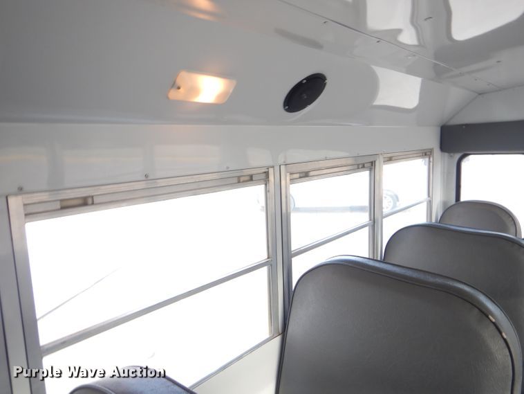 image for item FG9867 1995 Chevrolet G30 school bus