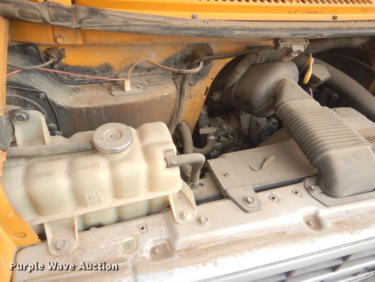 image for item FG9867 1995 Chevrolet G30 school bus