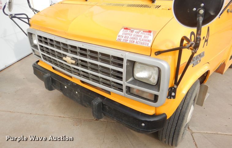 image for item FG9867 1995 Chevrolet G30 school bus