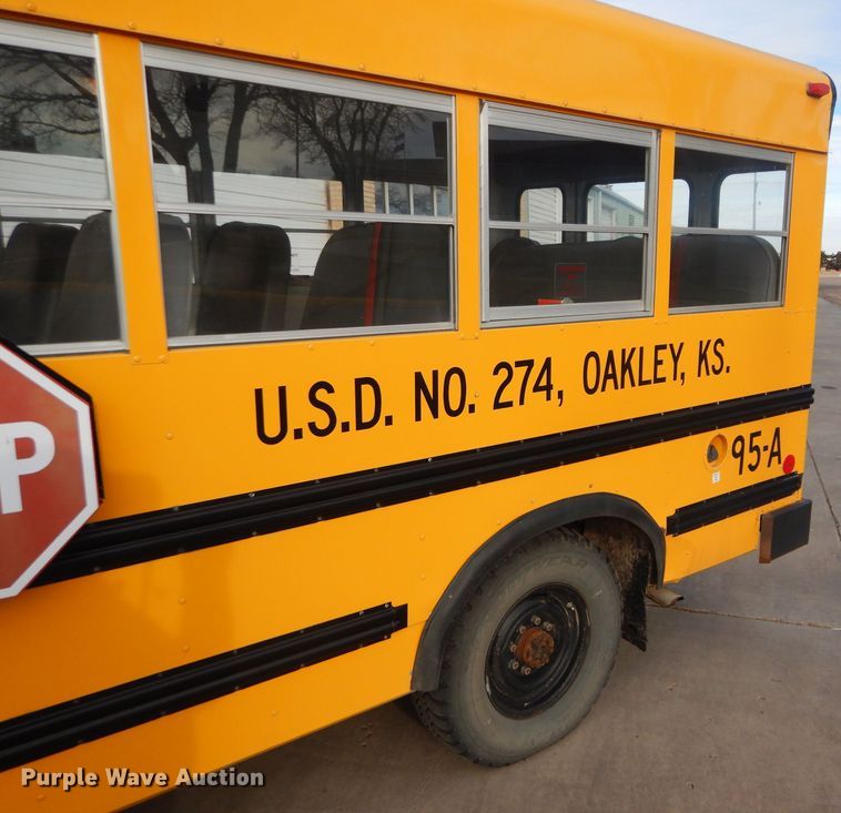 image for item FG9867 1995 Chevrolet G30 school bus