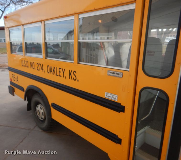 image for item FG9867 1995 Chevrolet G30 school bus