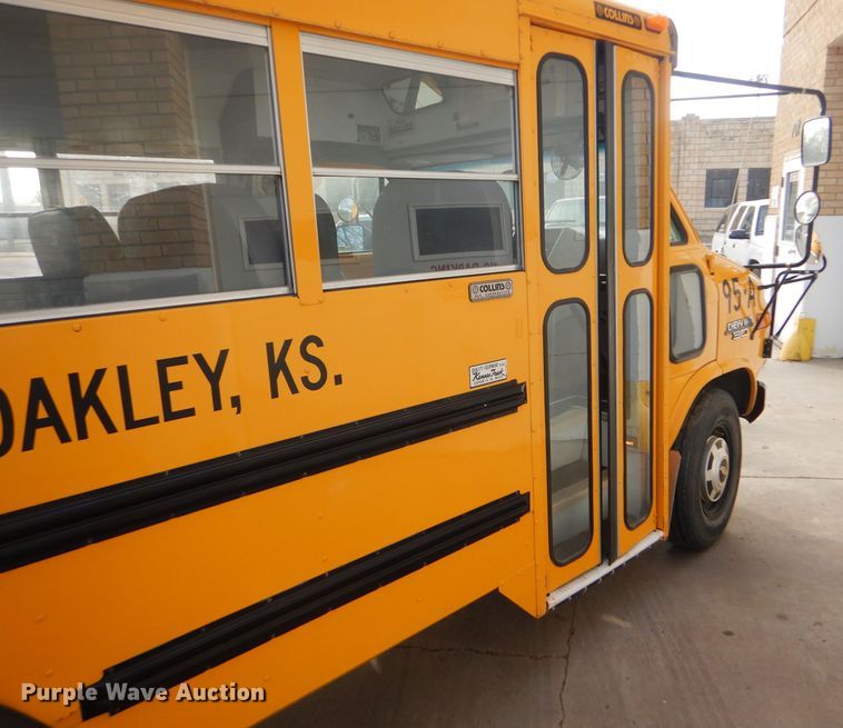 image for item FG9867 1995 Chevrolet G30 school bus