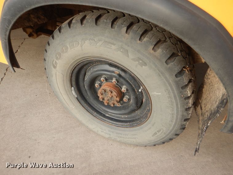 image for item FG9867 1995 Chevrolet G30 school bus