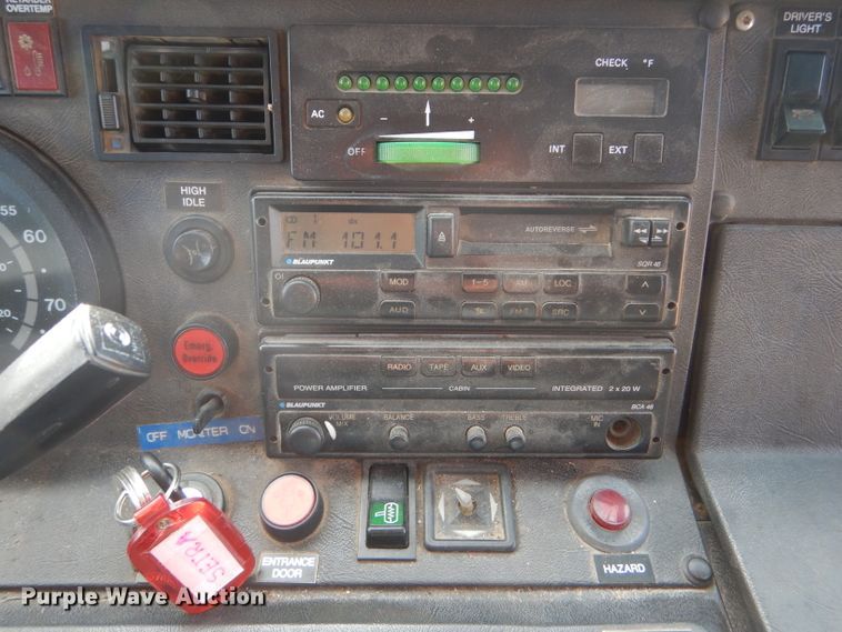 image for item FG9868 1999 Setra S217HDH coach bus