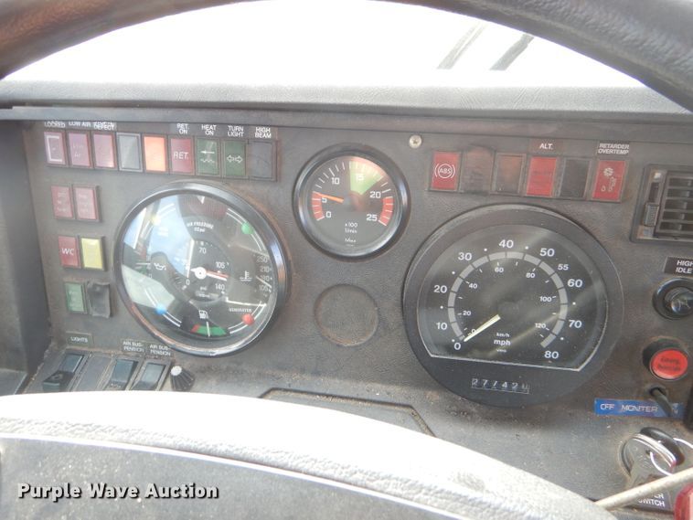 image for item FG9868 1999 Setra S217HDH coach bus