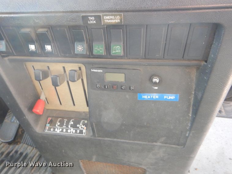 image for item FG9868 1999 Setra S217HDH coach bus