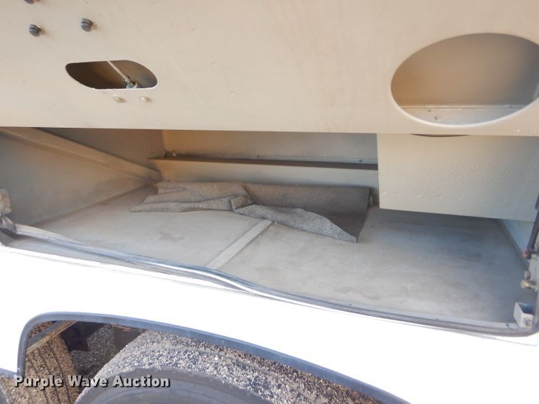 image for item FG9868 1999 Setra S217HDH coach bus