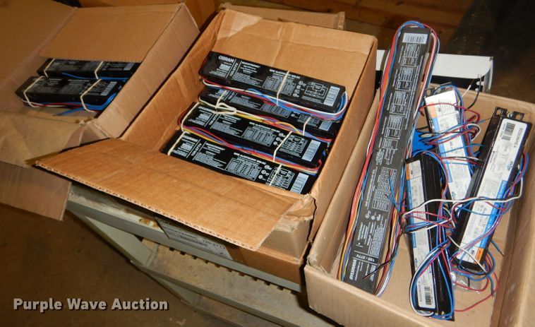 image for item FG9870 Fluorescent light ballasts