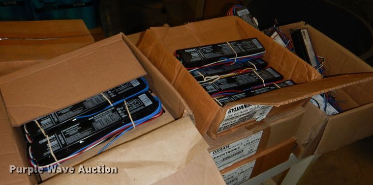 image for item FG9870 Fluorescent light ballasts