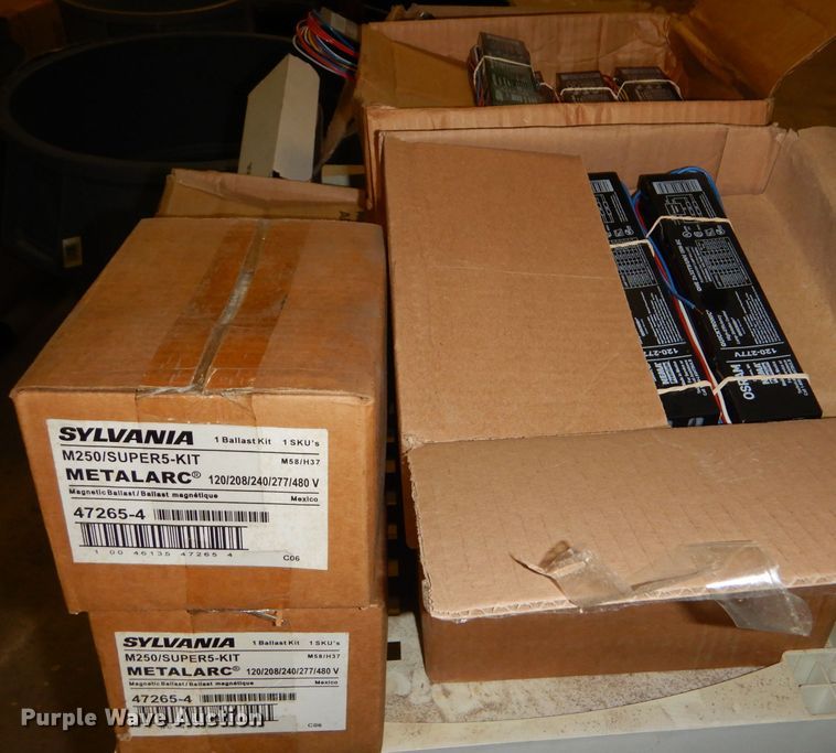 image for item FG9870 Fluorescent light ballasts