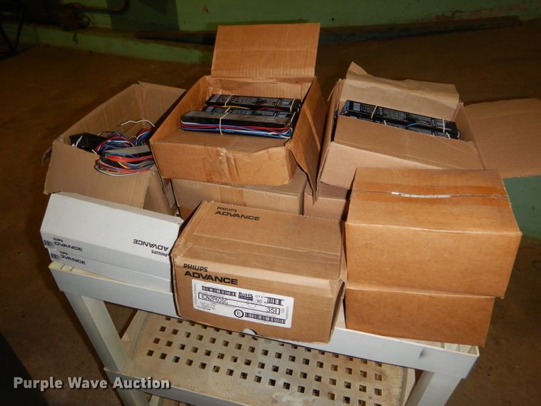 image for item FG9870 Fluorescent light ballasts